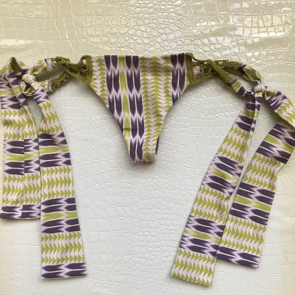 Acacia green arrows bikini bottoms size S - Picture 2 of 2